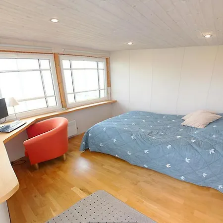 Swan Nest Apartment *